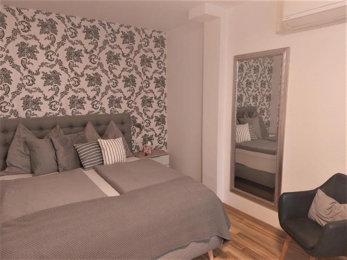 Weingut Apartment Hildegard Gangl Illmitz Exteriör bild